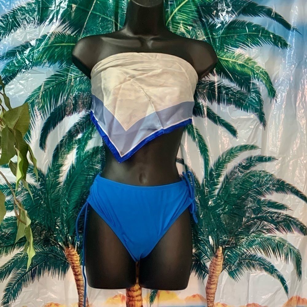 Bathing Suits Bundle (14) - Picture 7 of 16